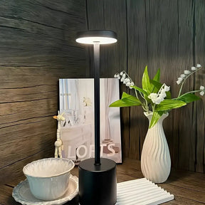 Luminária de Mesa - Lume Luminária de Mesa - Lume Minha loja Preto 